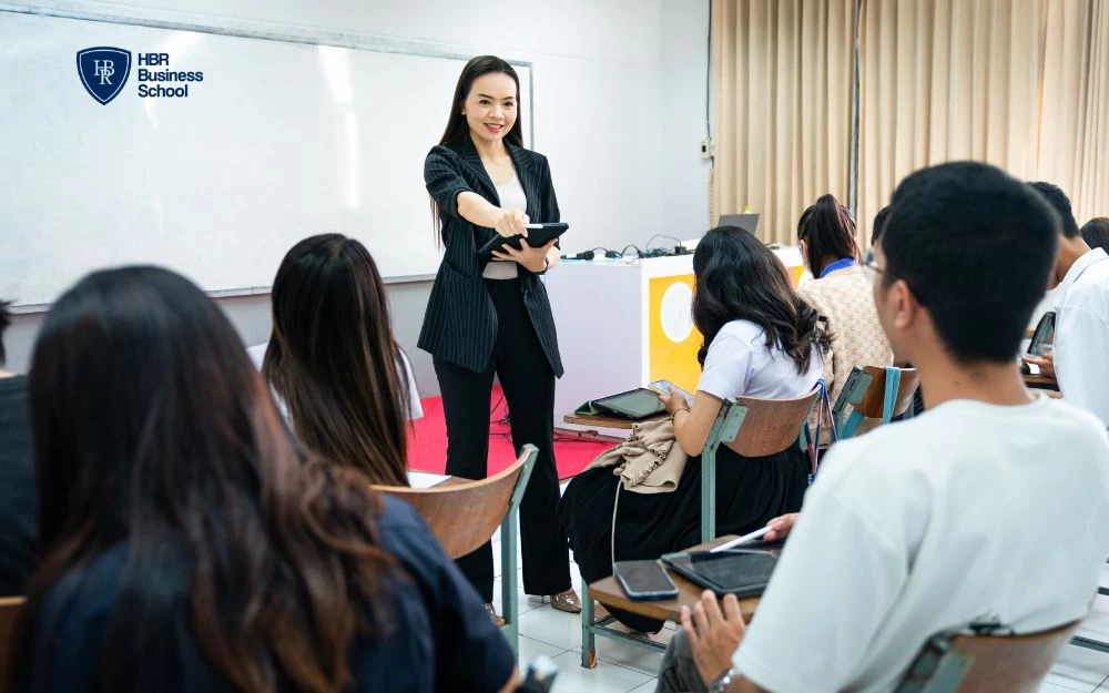 Tại sao bạn muốn trở thành trợ giảng tiếng Anh?