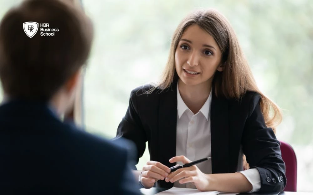 Quy trình phỏng vấn thường diễn ra hai vòng