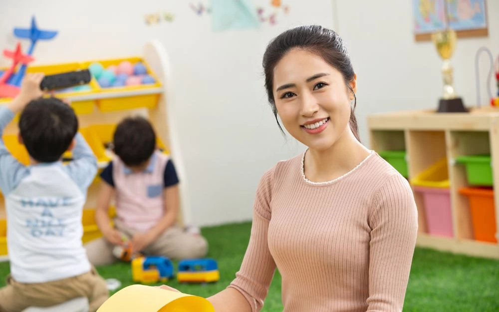 Môi trường làm việc của giáo viên lý tưởng cần sự chung tay gây dựng từ nhà trường và cá nhân giáo viên