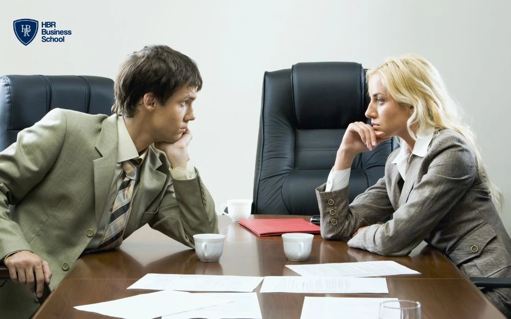 Cần tránh những “vùng cấm” trong giao tiếp deal lương