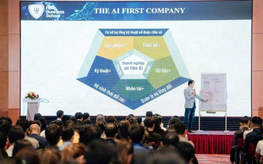 “Một doanh nghiệp chỉ có thể làm chủ tương lai khi biết làm chủ dữ liệu của chính mình.”