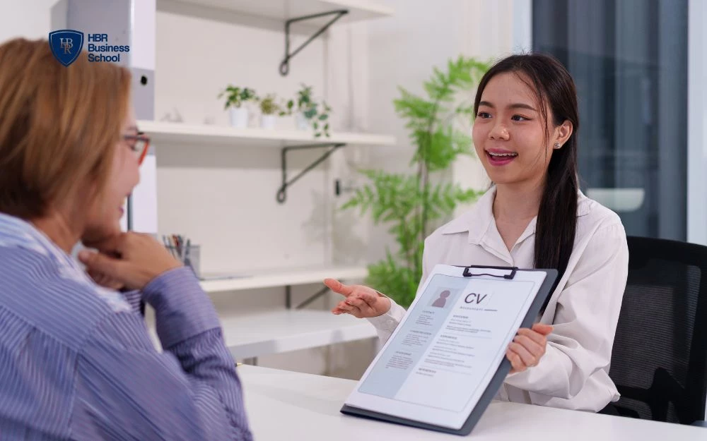 CV chính là yếu tố quan trọng ảnh hưởng đến sự nhìn nhận của nhà tuyển dụng với ứng viên