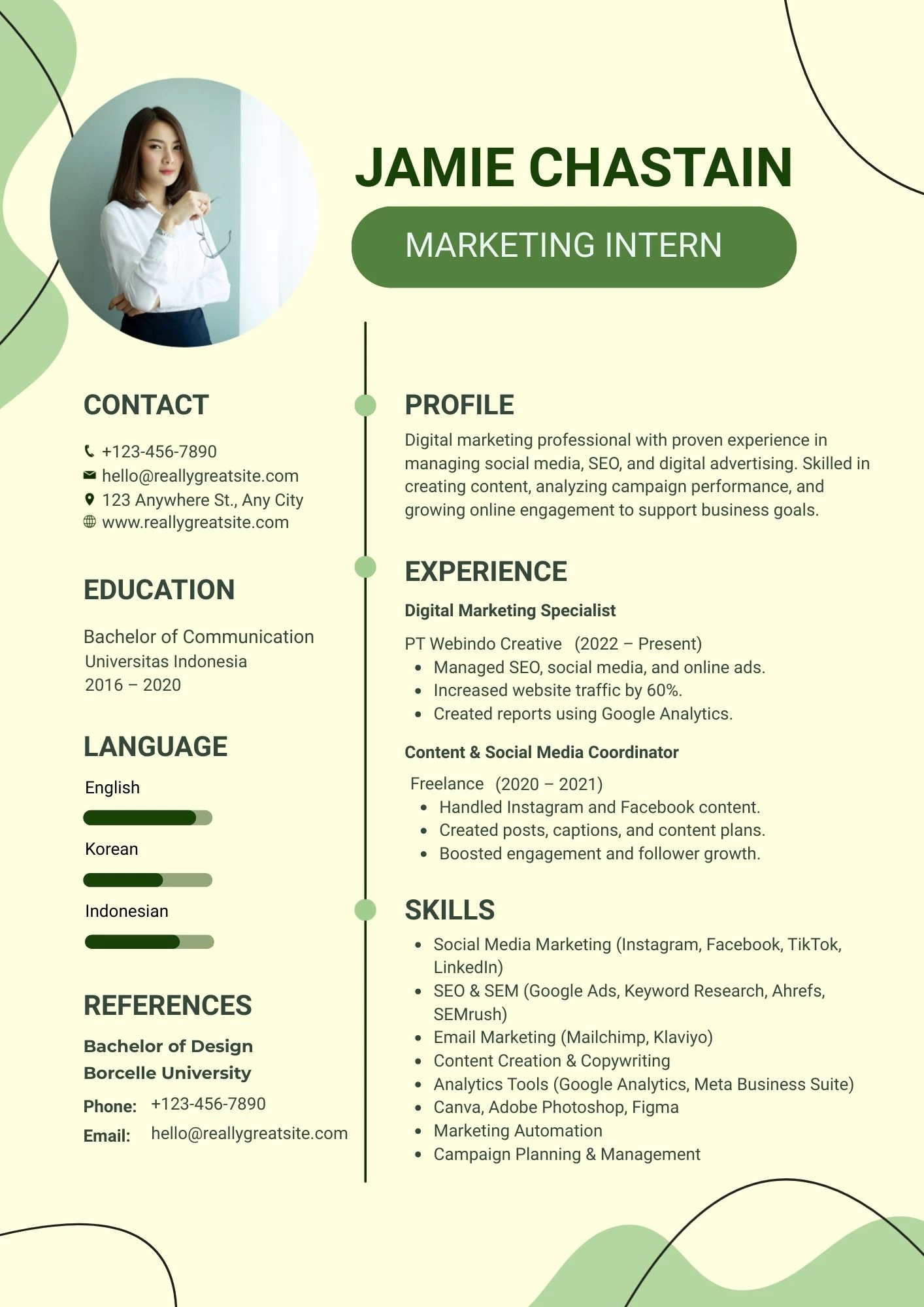 Mẫu CV Thực tập sinh Marketing tiếng Anh