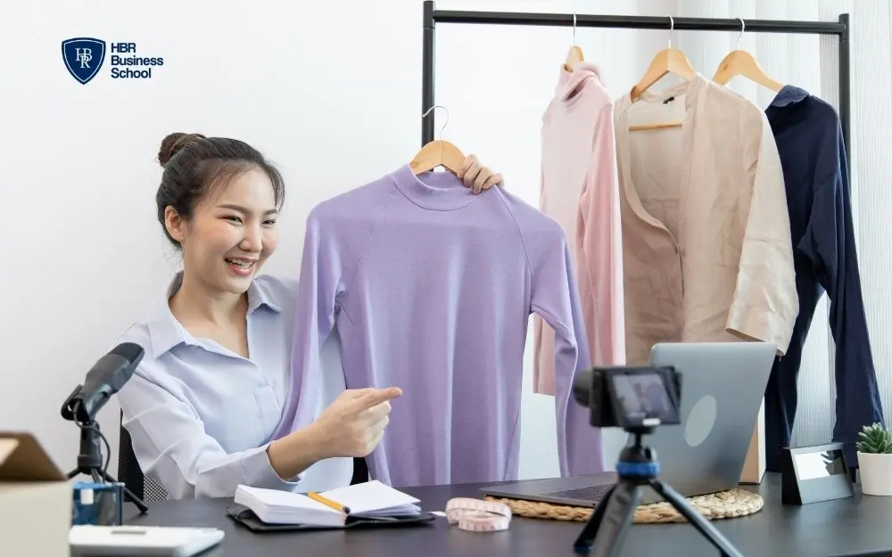 Tiếp cận và tạo thiện cảm